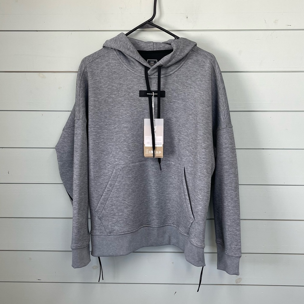 On running gray focus tech hoodie women’s size medium NWT